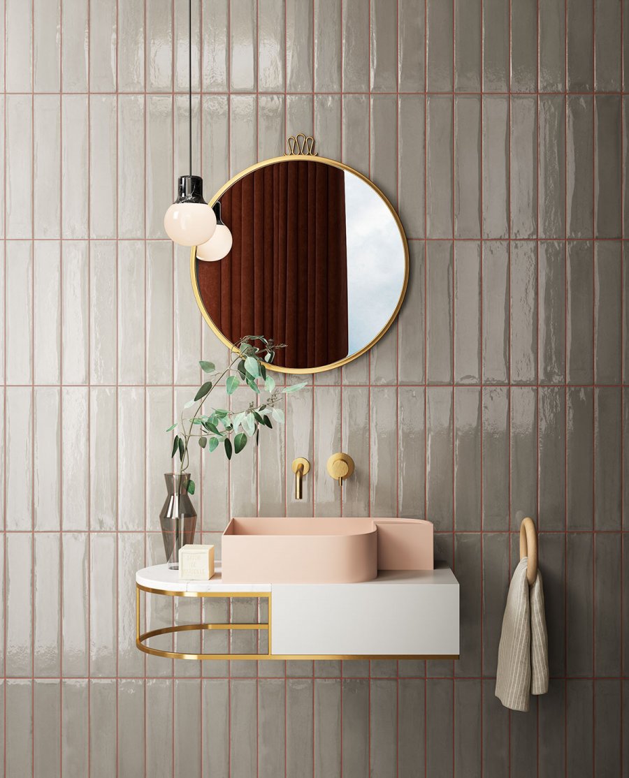 Når man ønsker en litt annerledes look på badet. Frammenti veggfliser fra Delconca med vasken Nouveau fra Ex.t. Legg merke til fuger i rosa. Lekkert!