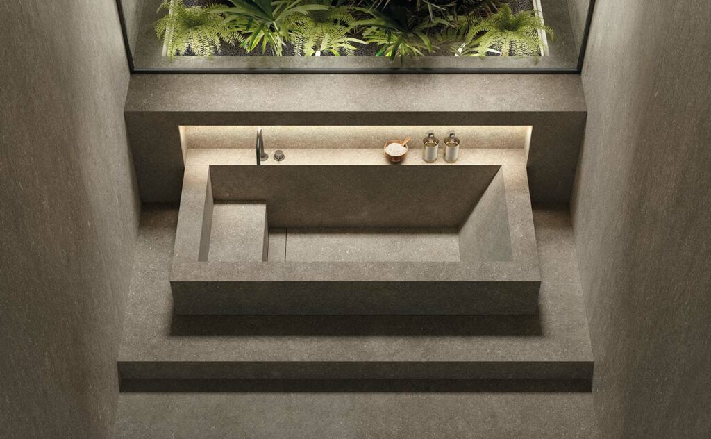 Moderne badekar laget i flis 