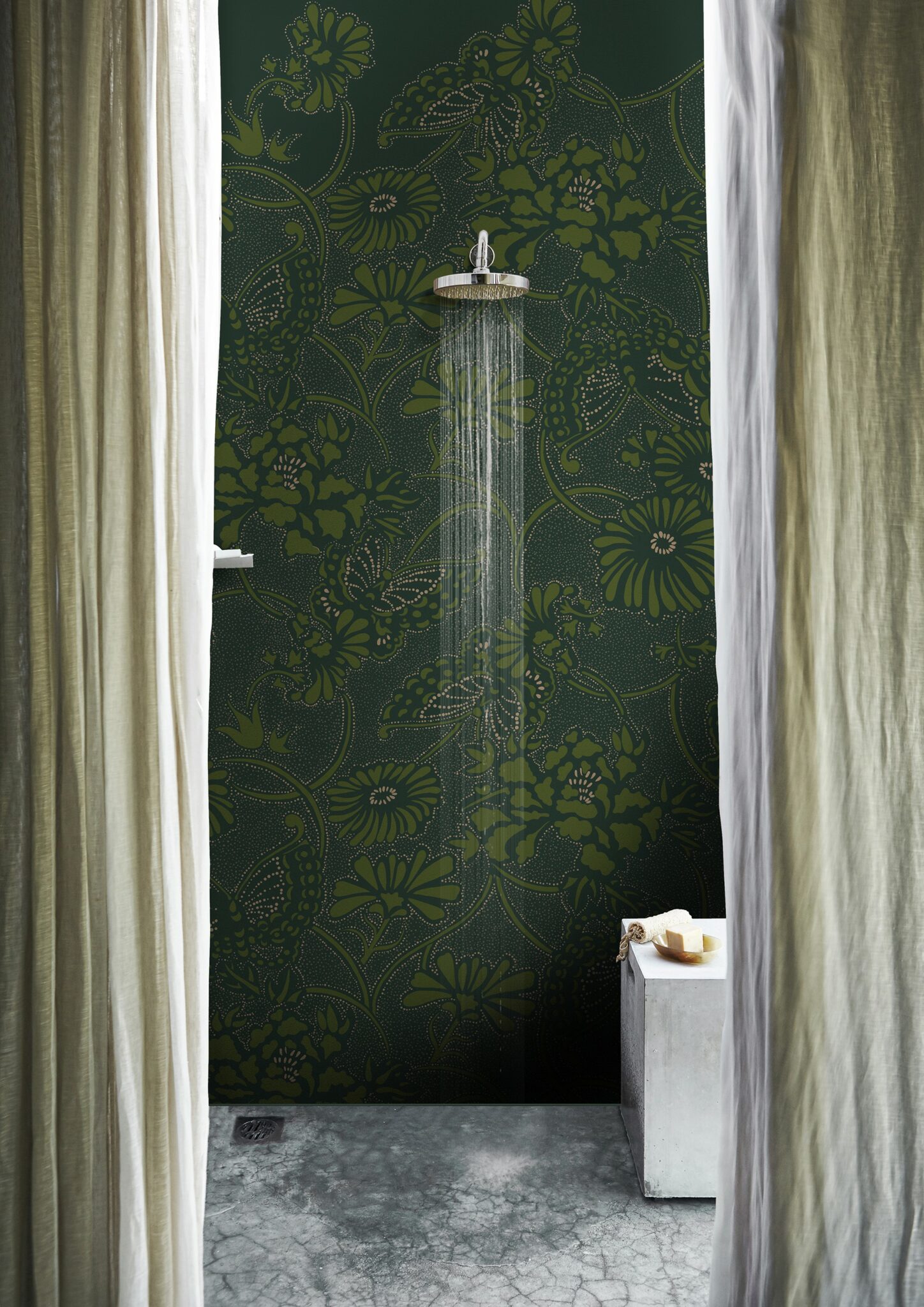 Herlig grønn våtromstapet på badet og i dusjen